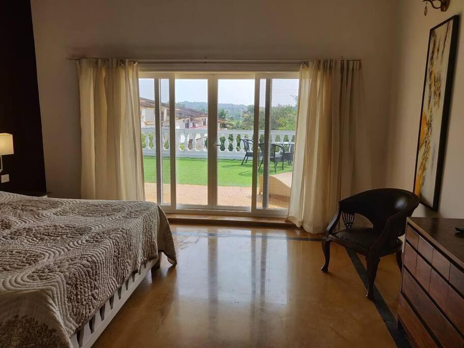 Villa Nazuri W Caretaker Кандолим Екстериор снимка