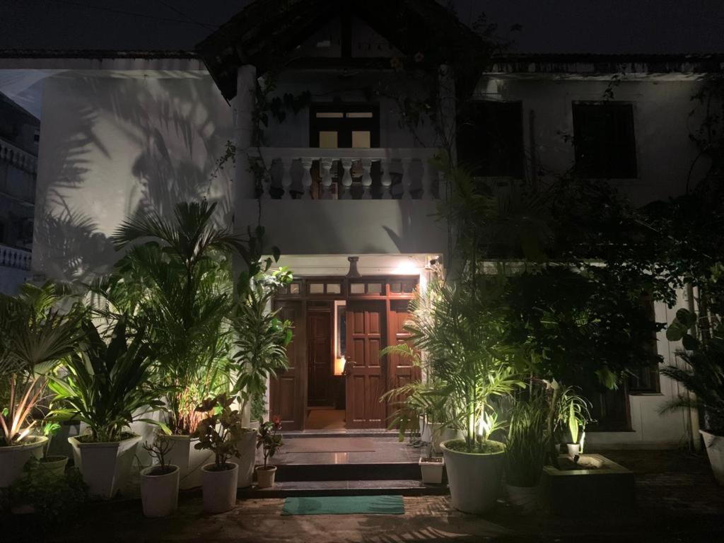 Villa Nazuri W Caretaker Кандолим Екстериор снимка